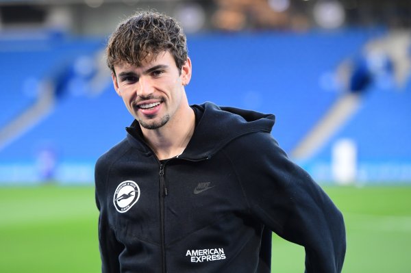 HWG! Romano: Tiền vệ Brighton O Reilly gia nhập Marseille theo mượn