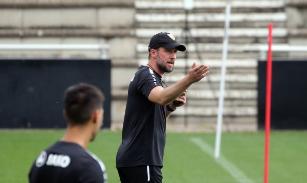Hones Jr. từ chối huấn luyện Fenerbahce: Không có hứng thú nào nhận được, đó là tất cả các phương tiện truyền thông cường điệu