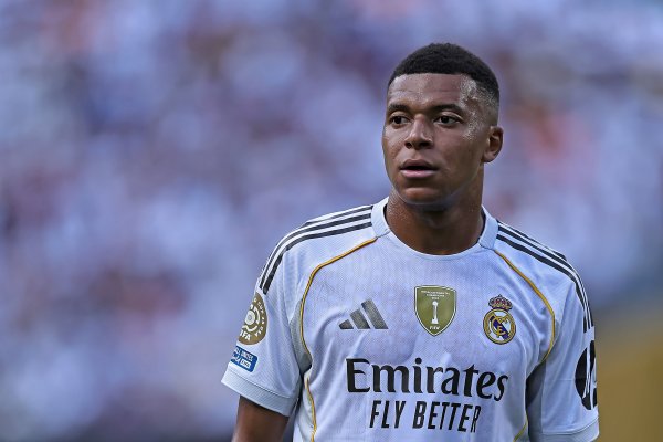 Joan Améni: Anh chàng Mbappe này thật không thể tin được. Vớ